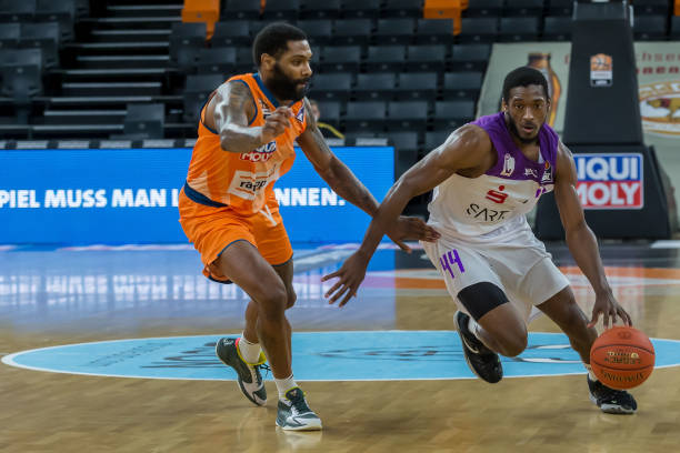 钢的精神象 钢的精神象