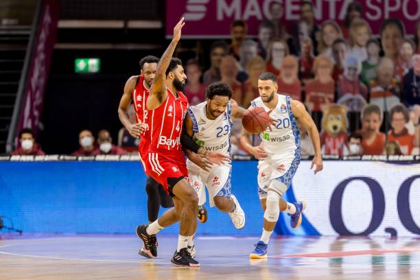 强队时绝不 强队时绝不