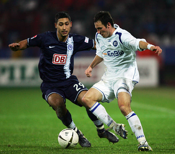 前锋和中场 前锋和中场